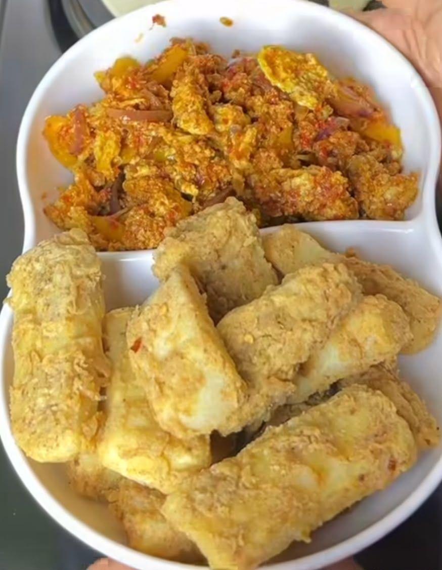 Yamrita & Egg Sauce