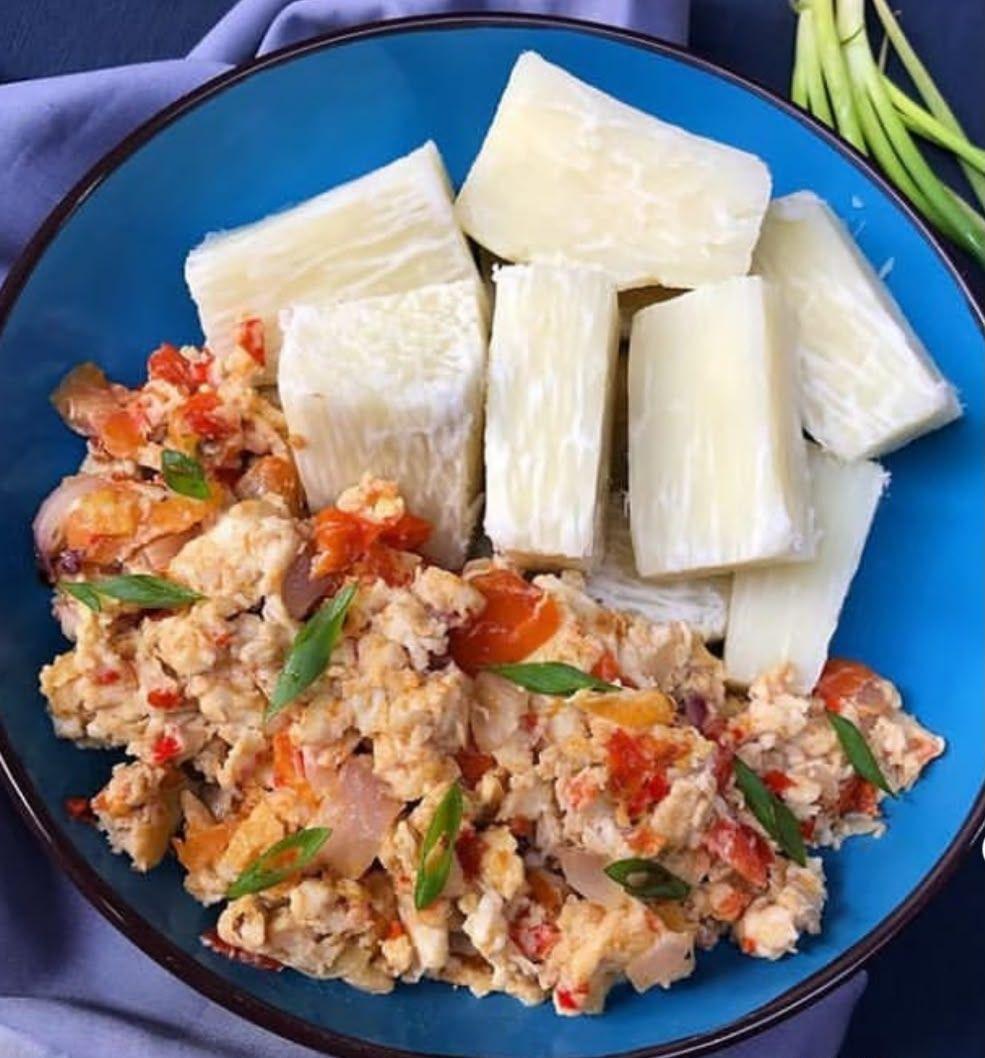 Boiled yam & egg Sauce